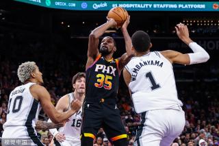 的报道中指 的报道中指